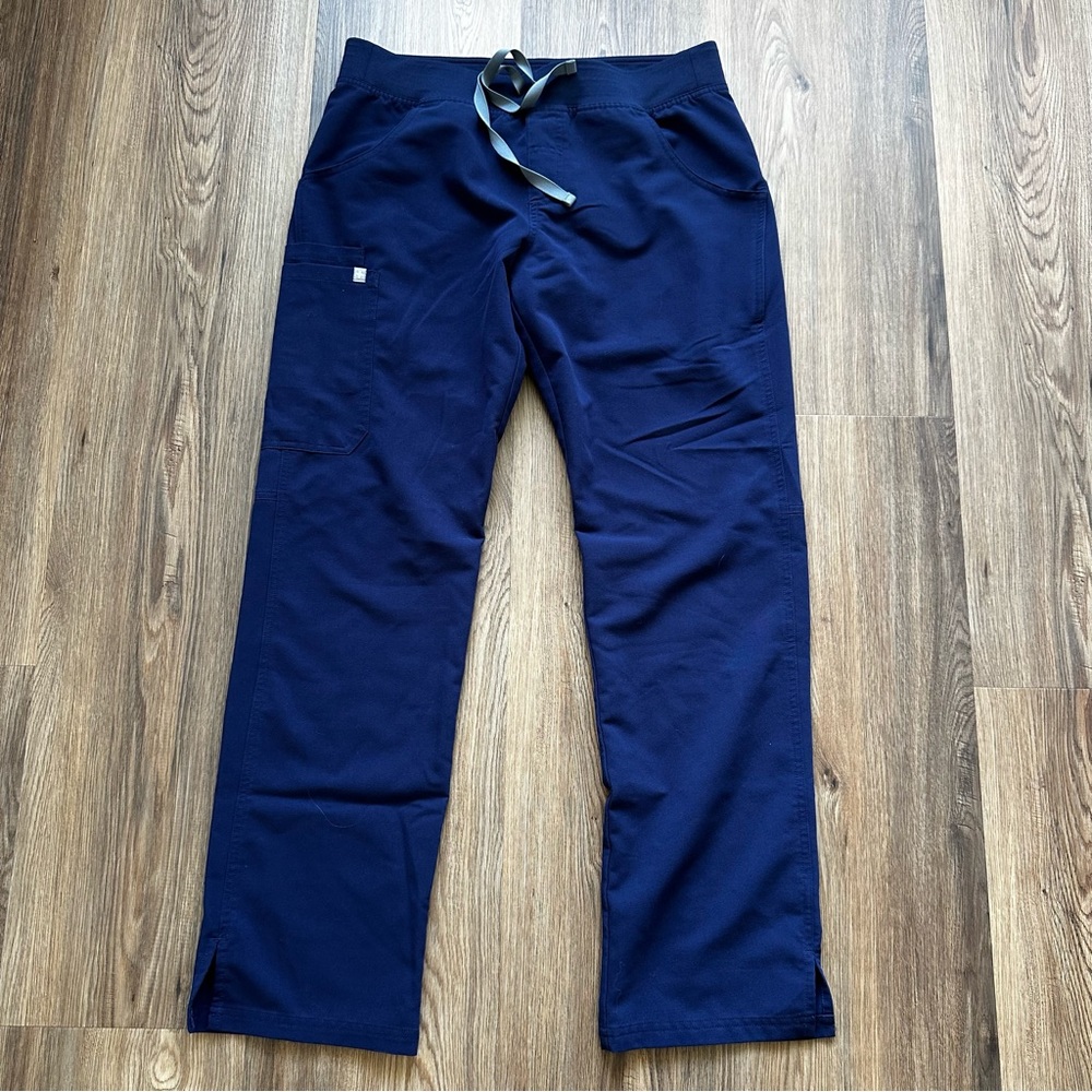 Figs Womens Kade Scrub Cargo Pants Medium Navy Blue Bottoms Medical Straight Leg